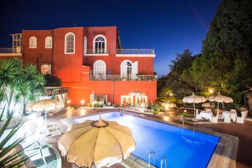 Зовнішній вигляд готелю, Hotel Villa La Colombaia in Портічі
