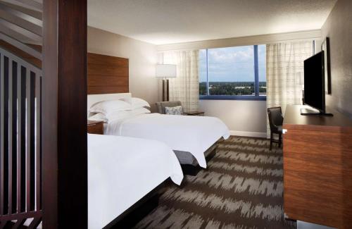 Double Room with Two Double Beds image 4
