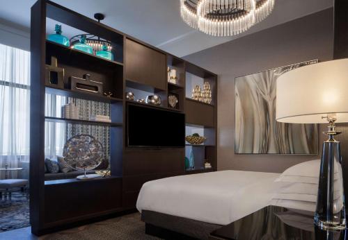 Hilton Tampa Airport Westshore - image 11
