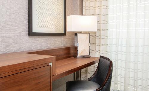 King Room image 7