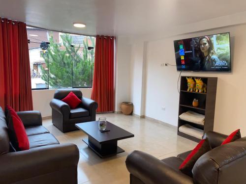 Adriano's Deluxe Apartments 1