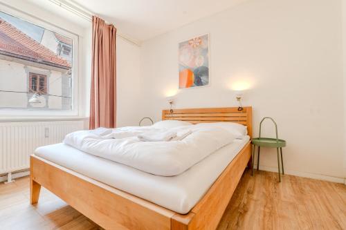 Whats-App Self-Check-IN - vibrant City Life in Graz, Graz