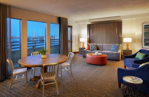 Hilton Philadelphia at Penn’s Landing near Szabadság-harang Központ