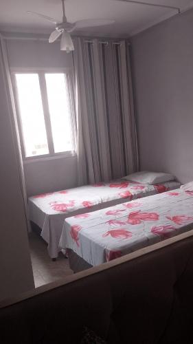 Apartamento Centro Boqueirão - On the face of the beach (Apartamento Centro Boqueirao - On the face of the beach) in โบเกย์เรา