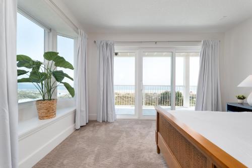 Be a Nomad - Ocean Front Boutique Hotel in Jacksonville Beach, USA