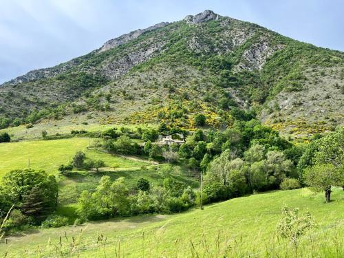 La maison de l'Escoulin gîte à louer L'Escoulin