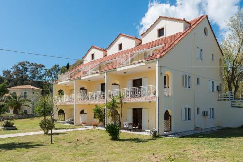 Albouro seafront apartments – Katelios, NC