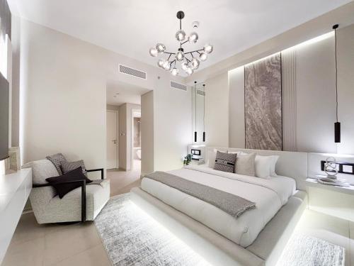 Elite 4 Bedroom Luxury Apartment, Burj Khalifa View, Opposite Dubai Mall, Infinity Swimming Pool, Дубай (фото 3)