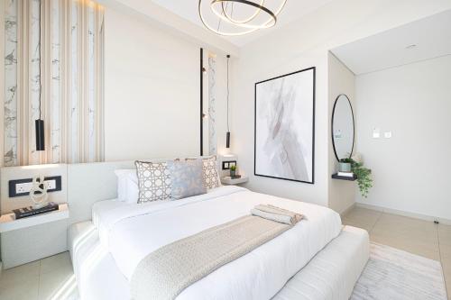 Elite 4 Bedroom Luxury Apartment, Burj Khalifa View, Opposite Dubai Mall, Infinity Swimming Pool, Дубай (фото 5)