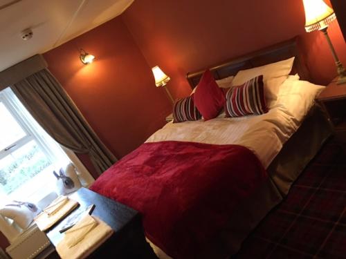 Robin Hood Inn - image 2