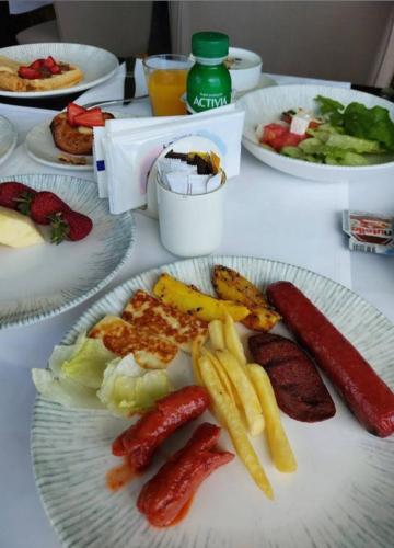GLOBUS Avenue hotel – Toshkent, NY