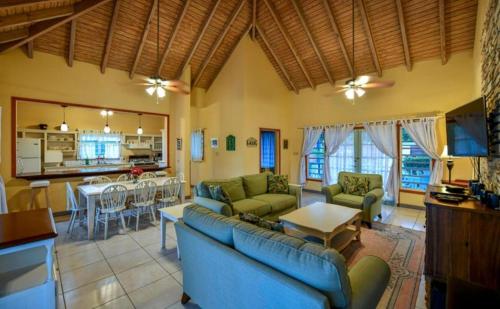 Titi Vacation Homes in Cobbs Cross