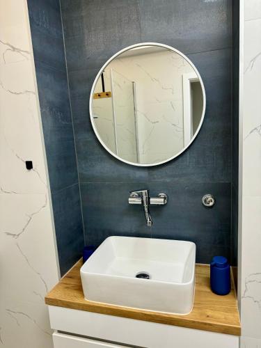 Blue Zone Apartment with FREE Parking, Balcony and Garden, Krakov (fotografie 10)