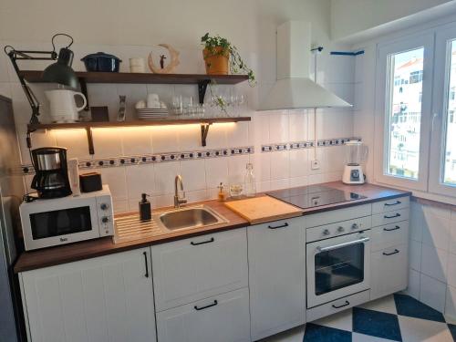 Riverfront 2 Bedrooms with Balcony Riverfront 2 Bedrooms with Balcony