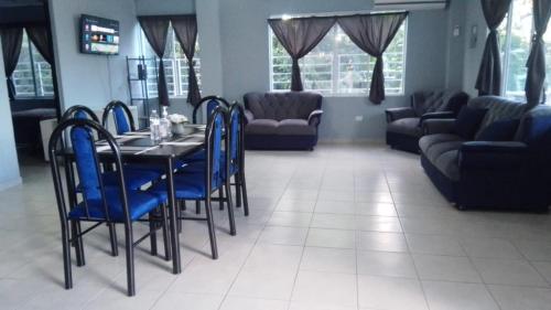 Three-Bedroom Apartment image 9