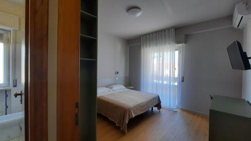 Two Connecting Double Rooms image 3