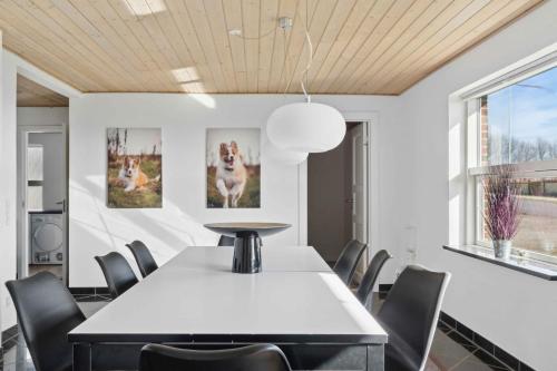 บริการและสิ่งอำนวยความสะดวก, Renovated House With View And Large Terrace in ซาโบร