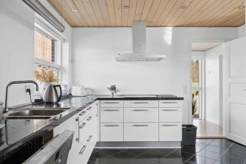 บริการและสิ่งอำนวยความสะดวก, Renovated House With View And Large Terrace in ซาโบร