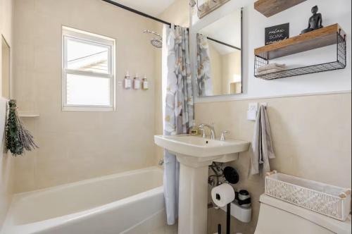 Casa De Paz II - Min from NYC The Heights Casa De Paz II - Min from NYC The Heights