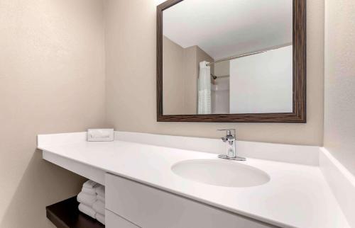 Extended Stay America Suites - Washington DC - Tysons Corner - image 6