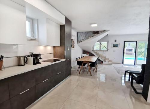 Ferienhaus in Murine mit Privatem Pool in Murine