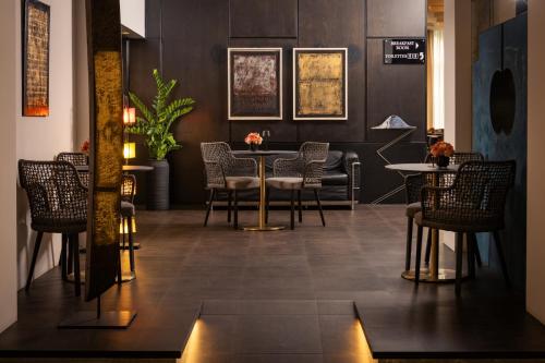 ผับ/เลาจน์, Hotel Royal Falcone in มอนซา