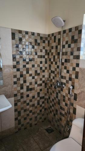 2 bedroom fully furnished Apartment - image 2