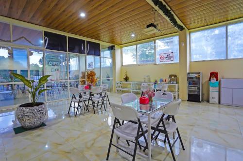 Lobby, OYO Life 511 Grace Residence near Waterpark