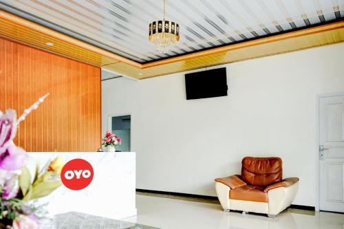 ล็อบบี้, Hotel O Padang City Center Near Pantai Padang Formerly Hotel Siti Nurbaya in ปาดัง