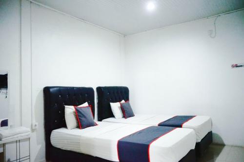 2 queen beds