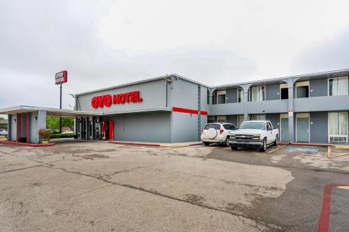 OYO Hotel Wichita Falls - Downtown in Wichita Falls, USA