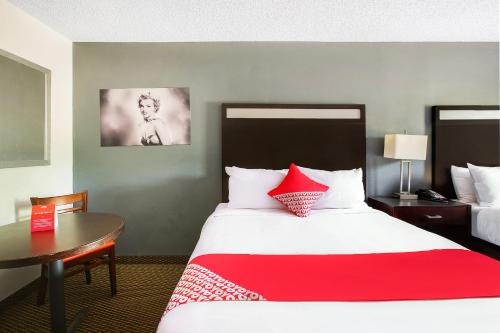 OYO Hotel Texarkana Trinity AR Hwy I-30 - image 3
