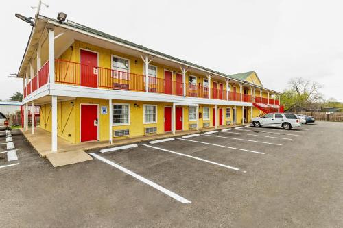OYO Hotel San Antonio Lackland near Seaworld - image 9