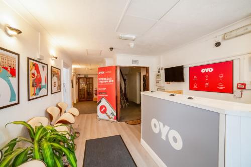 Lobby, Devine Beach Guest House in Southend-on-Sea