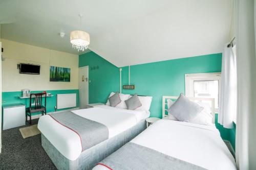 Devine Beach Guest House - image 14