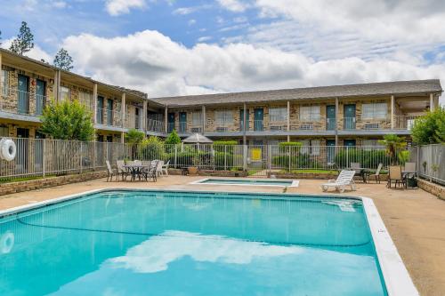 Úszómedence, OYO Hotel Tyler Lindale in Tyler (Texas)