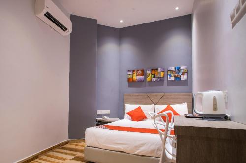 room detail thumbnail 0