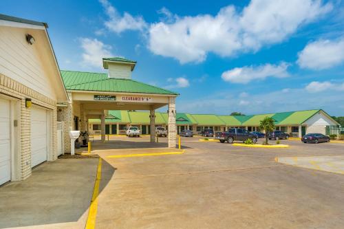OYO Hotel Yoakum West in Yoakum, USA