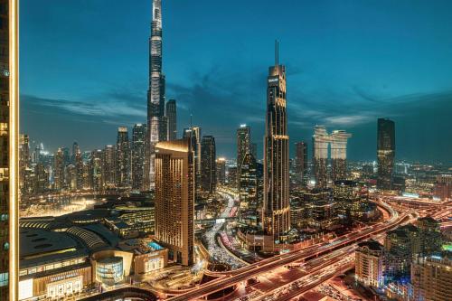 Glorious Burj Khalifa and Fountain views, Dubaj (zdjęcie 10)