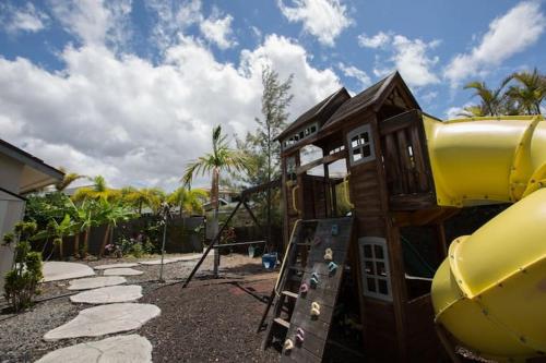 1 Acre PRIVATE RESORT 4 bed 3 bath cinema spa in Waikoloa (HI)