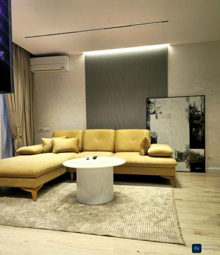 Center Apartment Easy_Luxury, Тирана