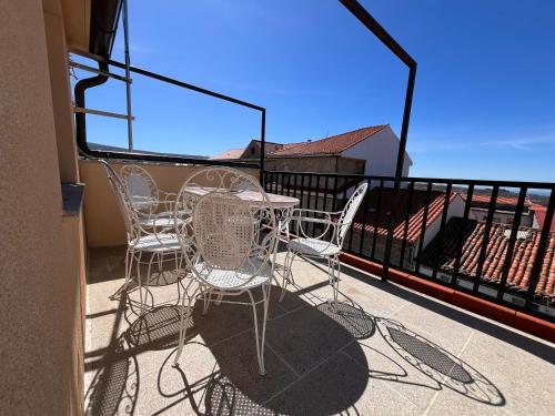 設施, Mar de Nubes Piornal III entre el Valle del Jerte y La Vera in 皮奧爾納爾