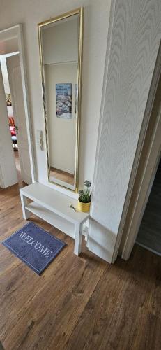 Am Lindenbaum, Ferienwohnung in Siebenbach am Nürburgring (Am Lindenbaum, Ferienwohnung in Siebenbach am Nurburgring) in ซีเบนแบช