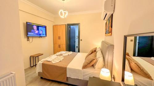Queen Suite with Sea View image 9