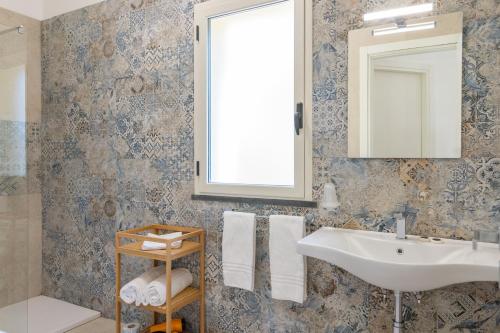 One-Bedroom Premium Apartment image 1