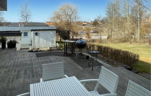 ทัศนียภาพภายนอกโรงแรม, 4 Bedroom Amazing Home In Vimmerby in วิมเมอบีย์