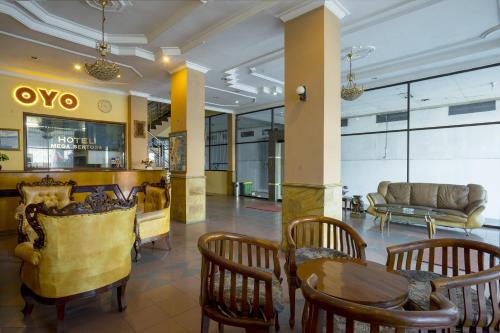 Vestibule, Hotel O Mega Sentosa in Samarinda