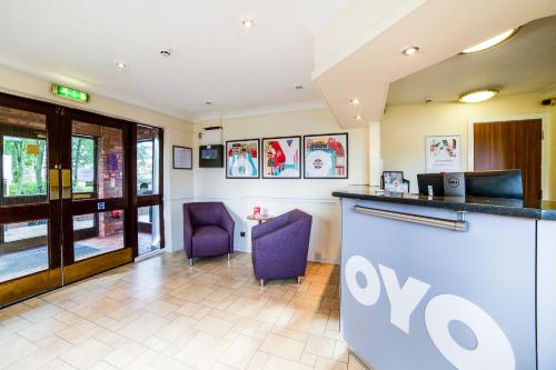 Vestíbulo, OYO Lakeside Haydock Hotel, St Helens, A580 East Lancs, Garswood Old Road&nbsp; in St Helens