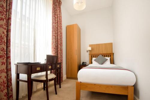 OYO Flagship The Regency - image 3
