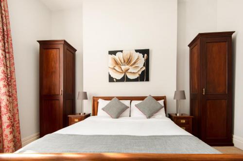 OYO Flagship The Regency - image 12